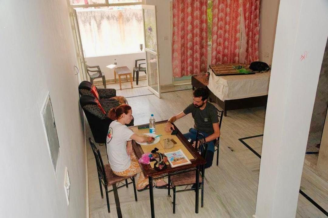 Backpackers Karma Home Stay 克久拉霍 外观 照片